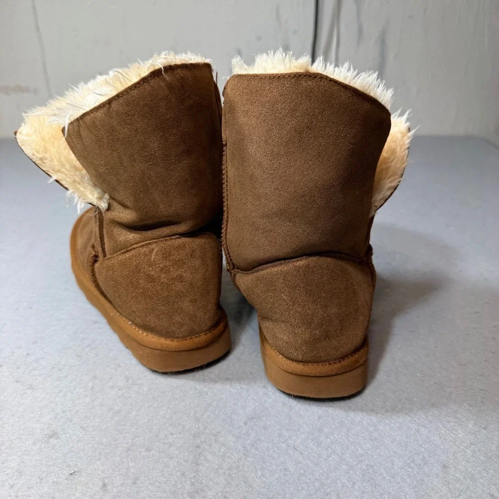 Time and Tru Women's Brown Faux‎ Suede Sherpa Lined Winter Boots Size 9